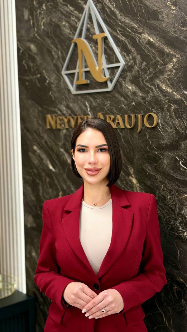 Neyver Araujo - Fundadora y CEO